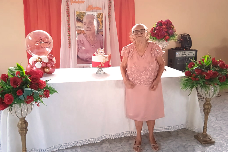 Centenária residente no LSCA completa 104 anos